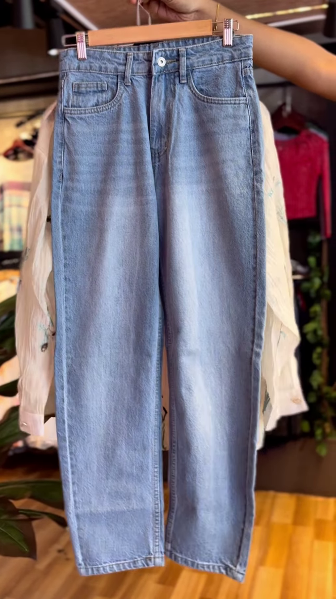 πΈ Delicate White Sheer Floral Embroidered Oversized Shirt, Brown Top & Blue Jeans Ensemble π