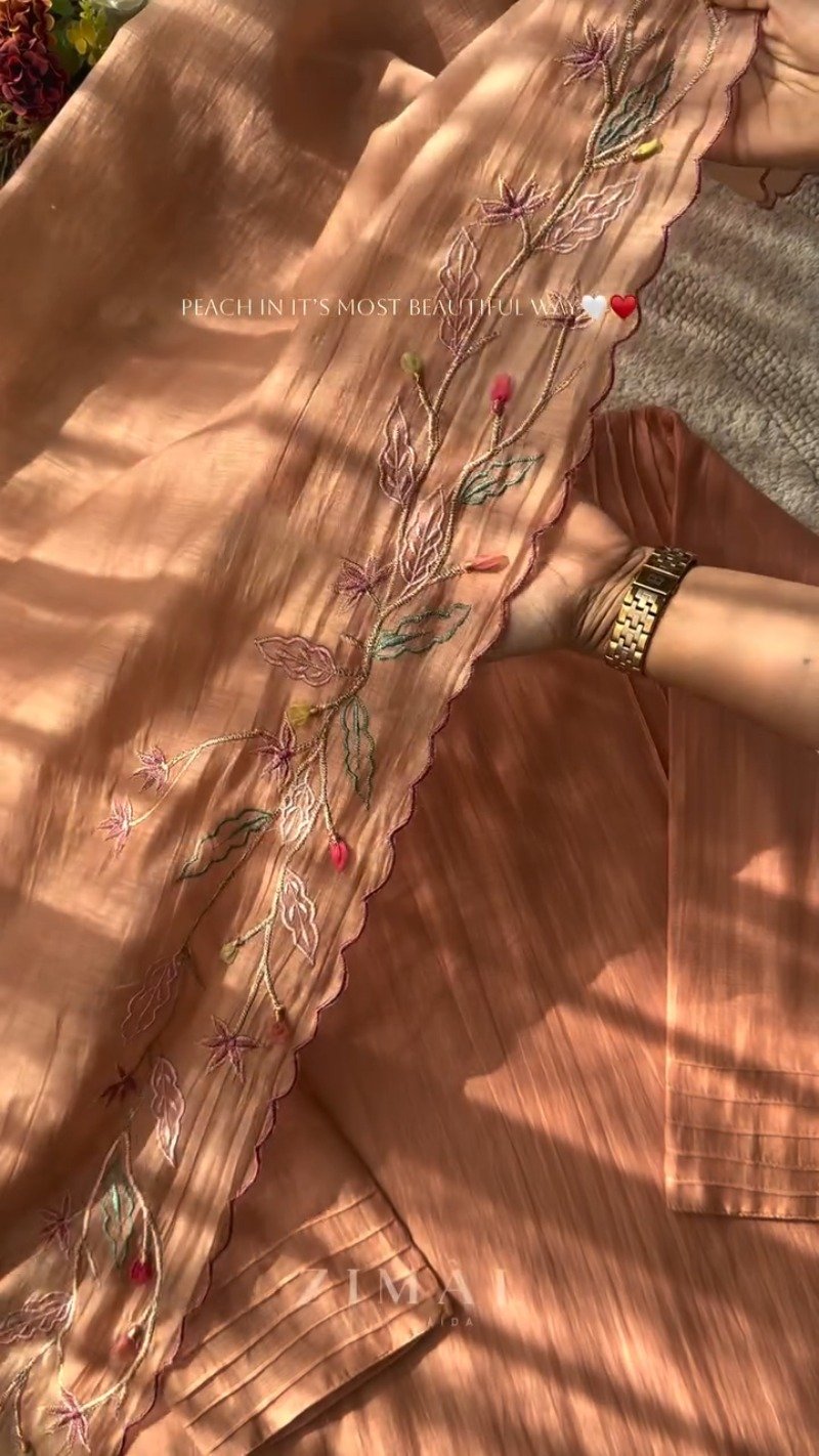 Zimal Peach Embroidered Kurta & Scalloped Dupatta Set