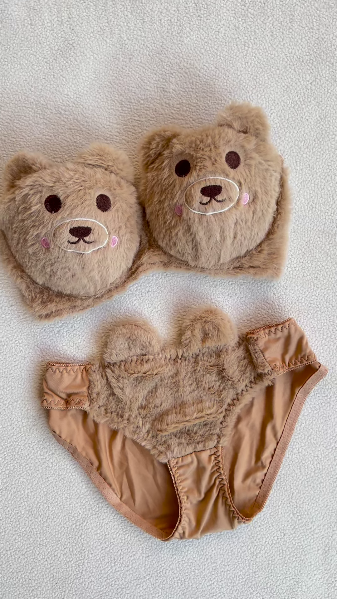 Teddy-Inspired Plushwear 🧸💕 With Embroidered Faces & Furry Textures – Novelty Set + Display Props