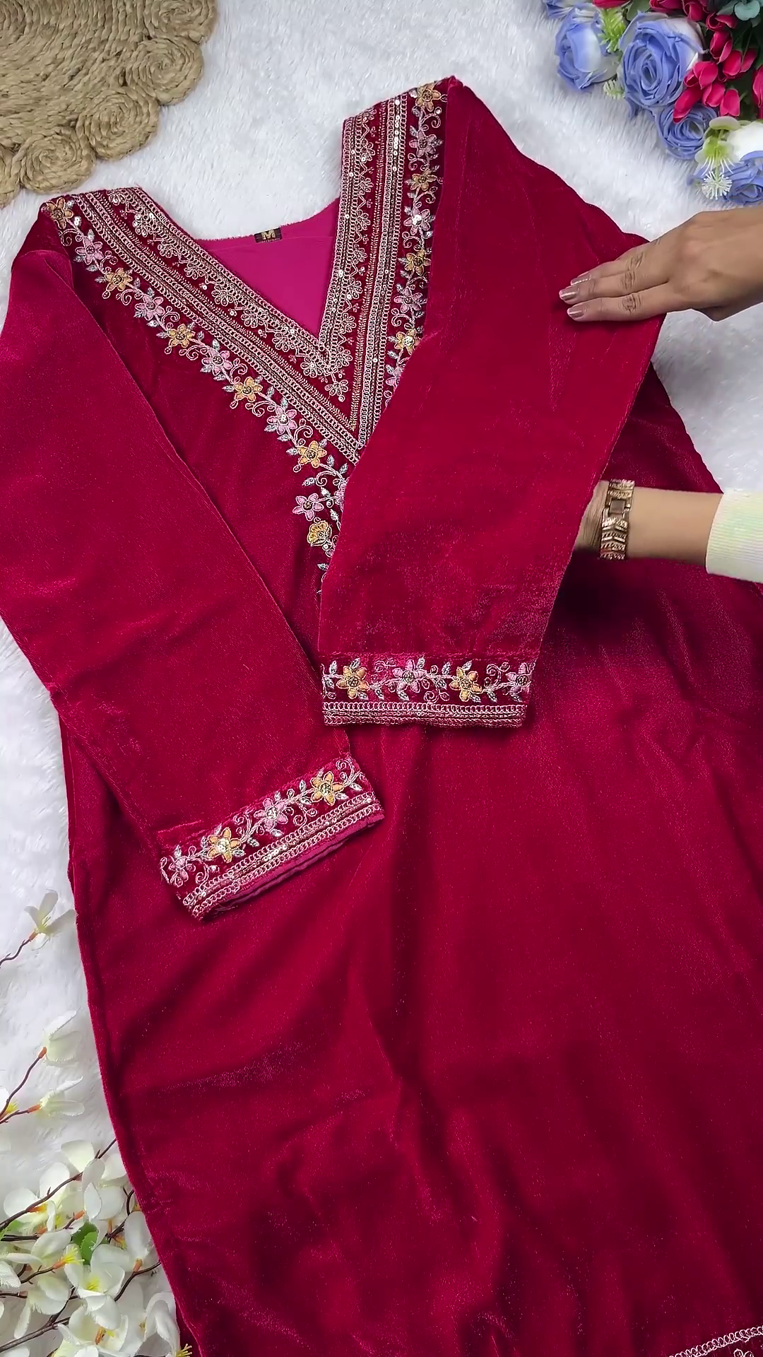 Majestic Velvet Kurta Set with Intricate Floral V-Neck Embroidery