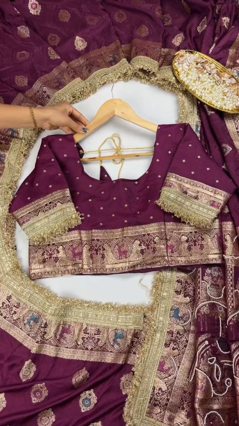 Regal Banarasi Silk Zari Woven Saree with Intricate Border – Available in Royal Purple & Deep Fuchsia