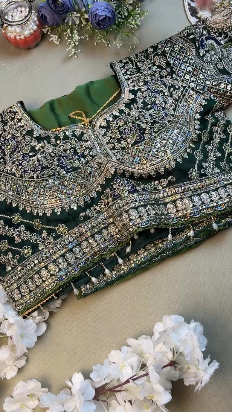 Enchanting Emerald Green Peacock Motif Embroidered Saree Set