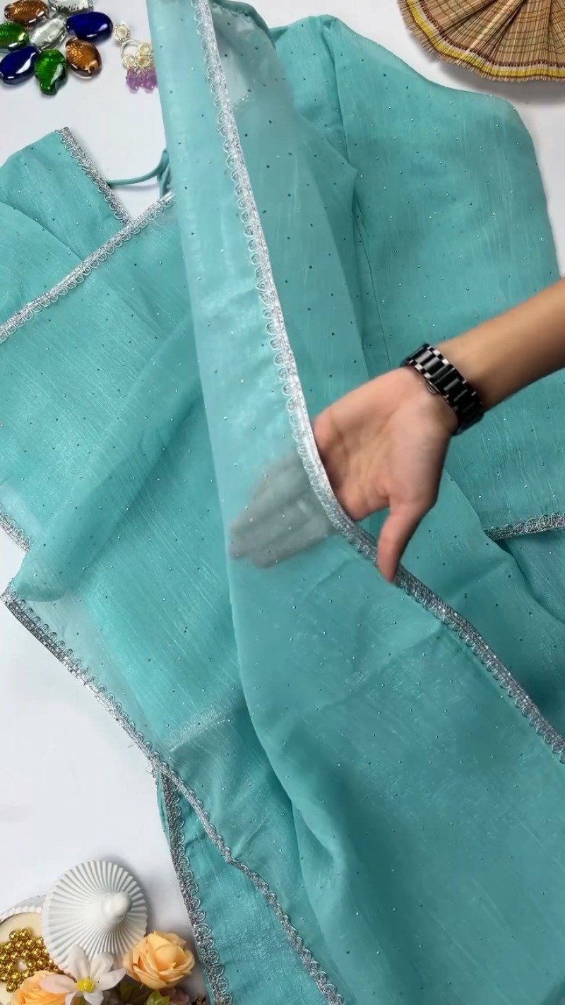 Minimalist Embellished Kurta Set – Available in Serene Aqua & Pastel Lilac