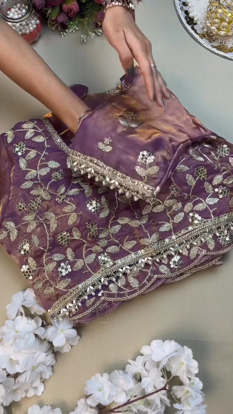 Enchanting Lavender Organza Saree Set with Silver Zari Embroidery