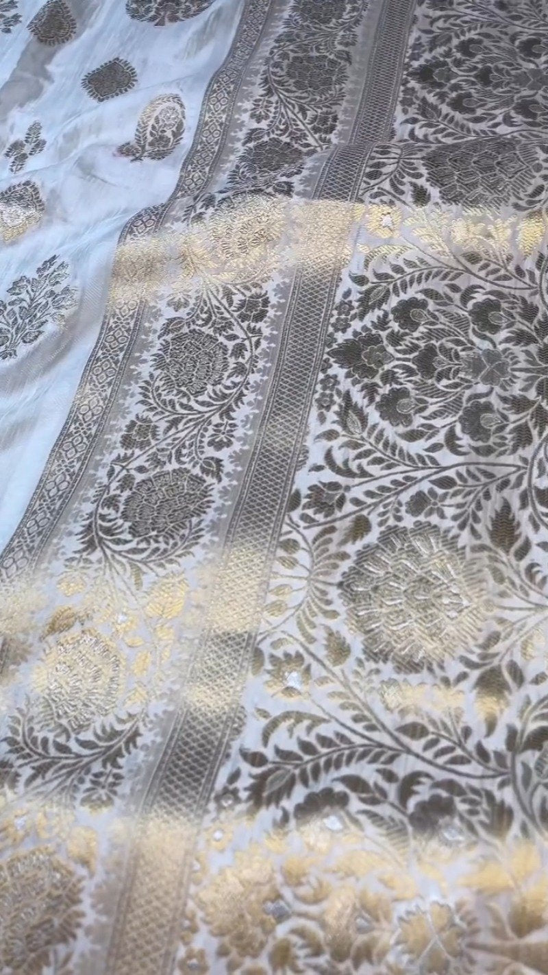 Opulent Ivory & Crimson Handloom Silk Saree Set with Embellished Blouse – Available in Ivory & Crimson