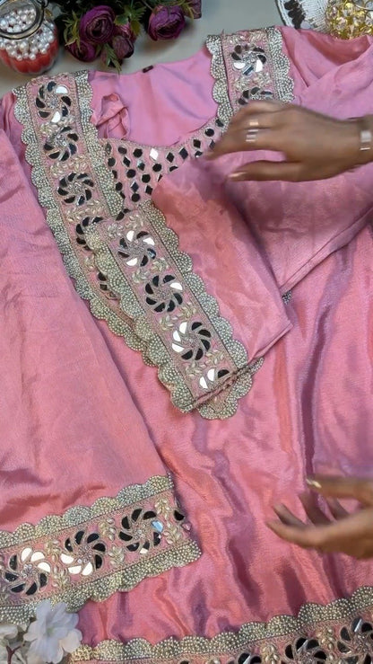 Blush Pink Mirrorwork & Pearl Embellished Kurta Set – Artisanal Elegance