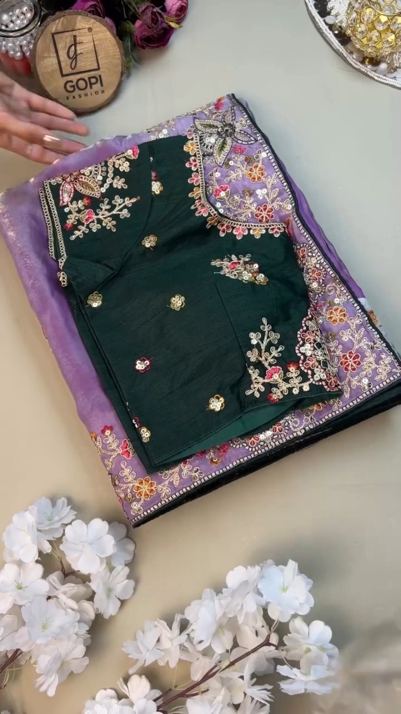 Enchanting Lavender Organza Saree Set with Deep Emerald Blouse – Elegance in Every Drape