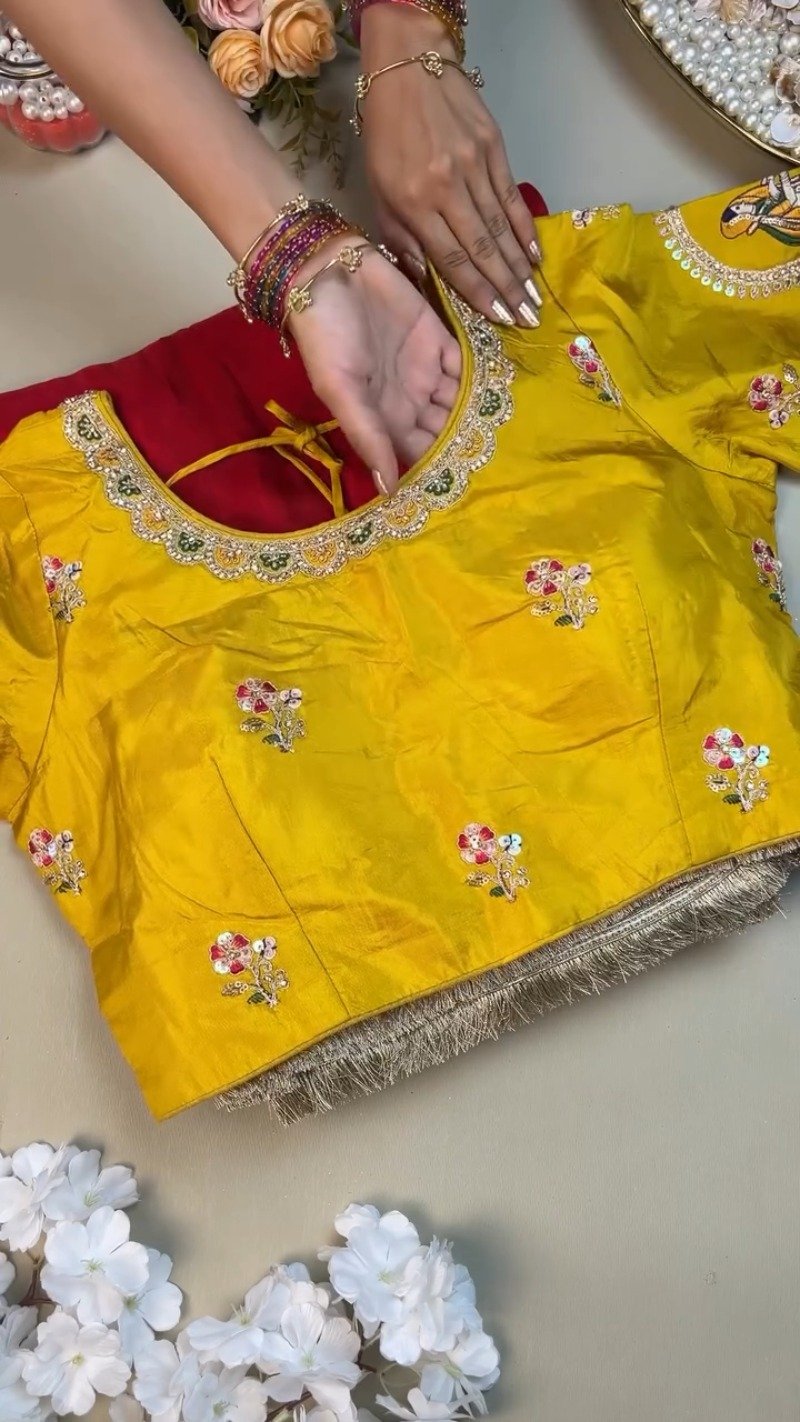 Krishna Motif Embellished Raw Silk Saree Ensemble – Available in Yellow & Red