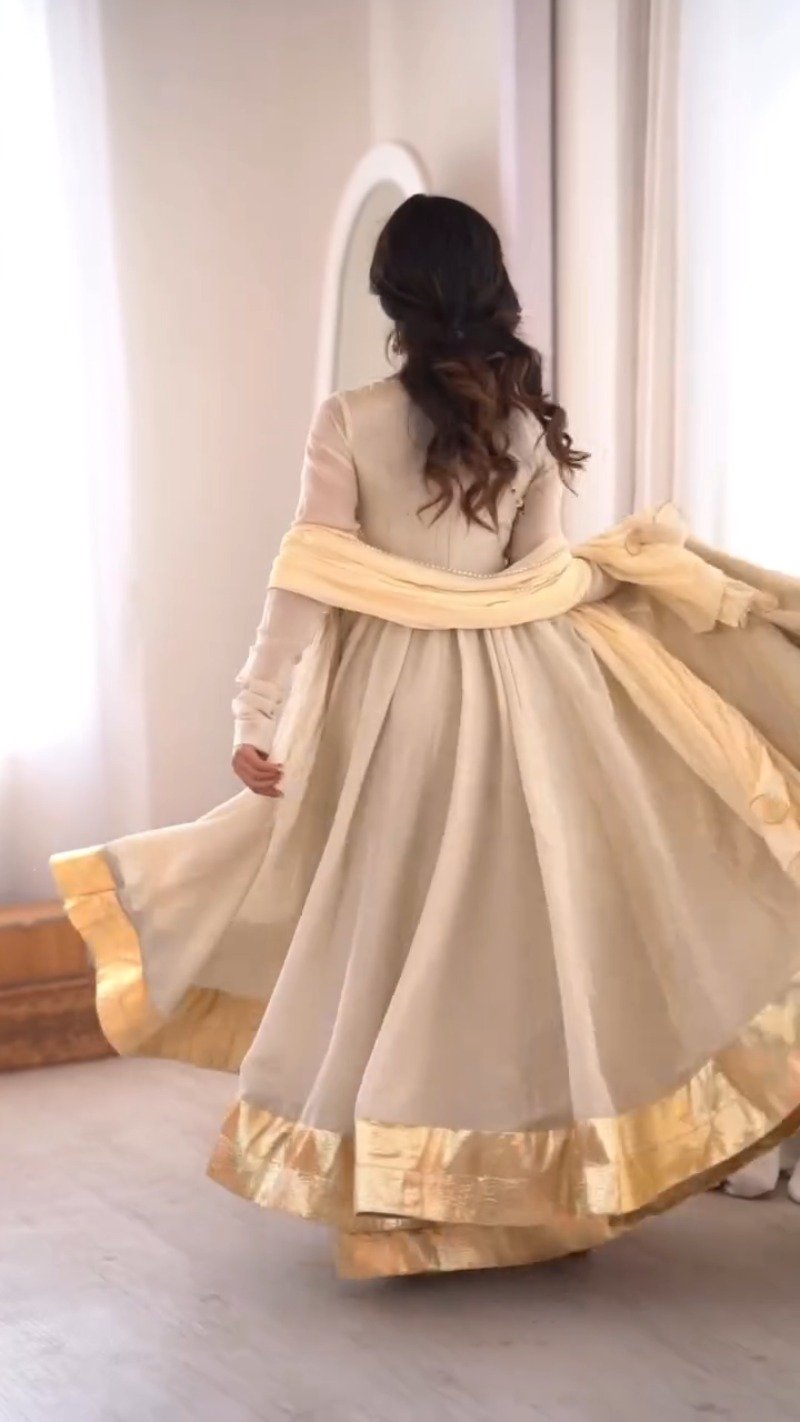 Ethereal Cream & Gold Anarkali Ensemble with Delicate Dupatta – Available in Cream & Soft Peach