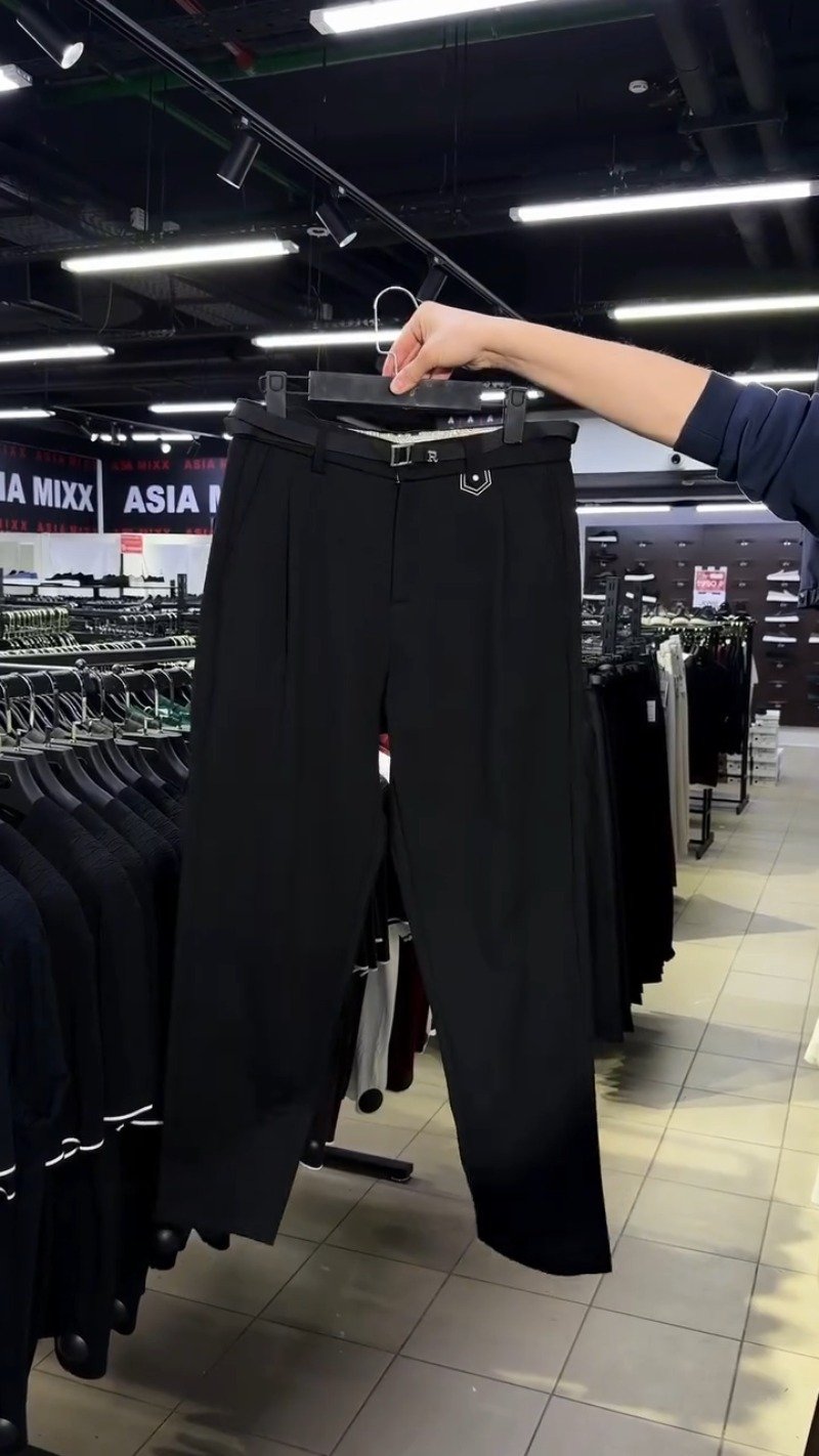 Modern Urban Aesthetic Leather Jacket and Trousers Ensemble