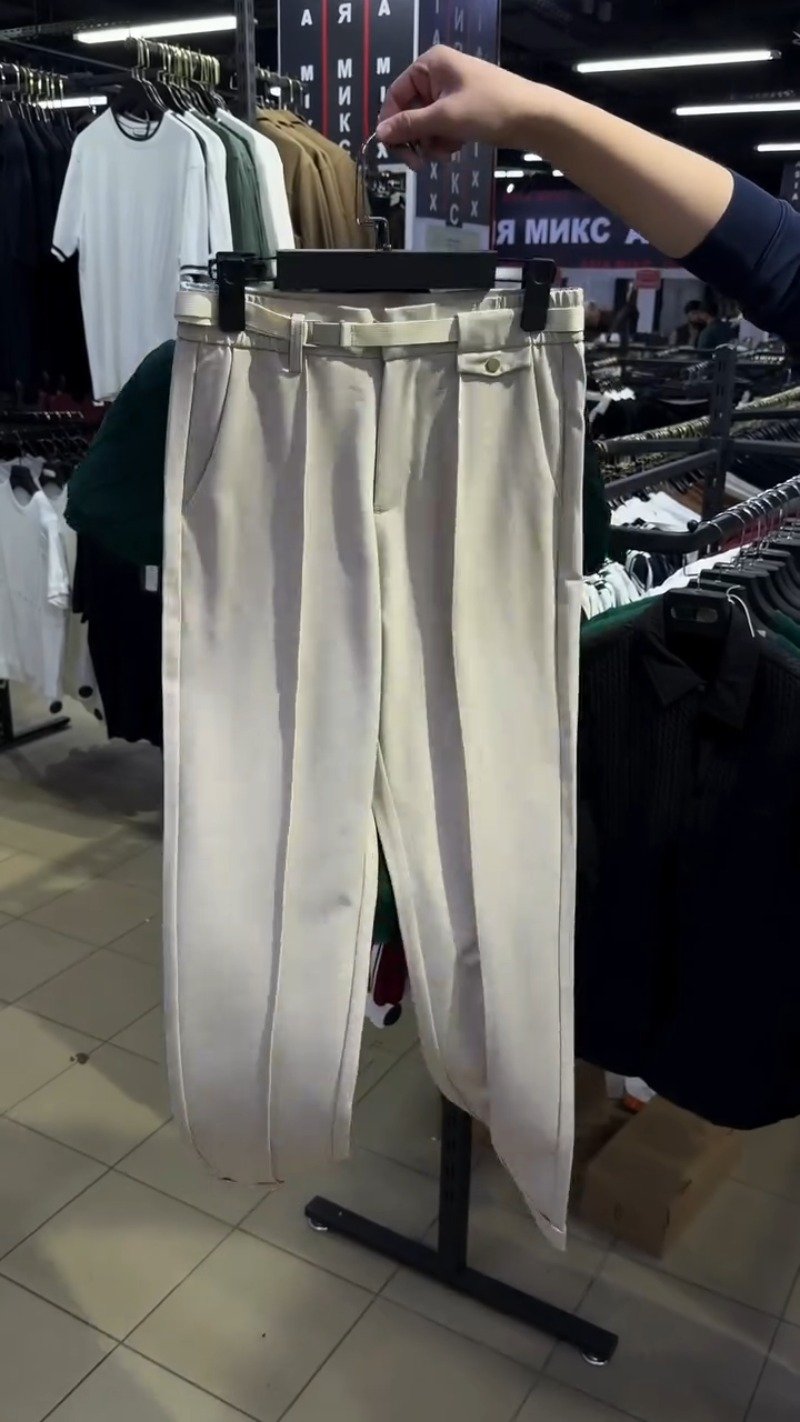 Contemporary Minimalist Knit Top & Trouser Ensemble – Available in Forest Green & Cream