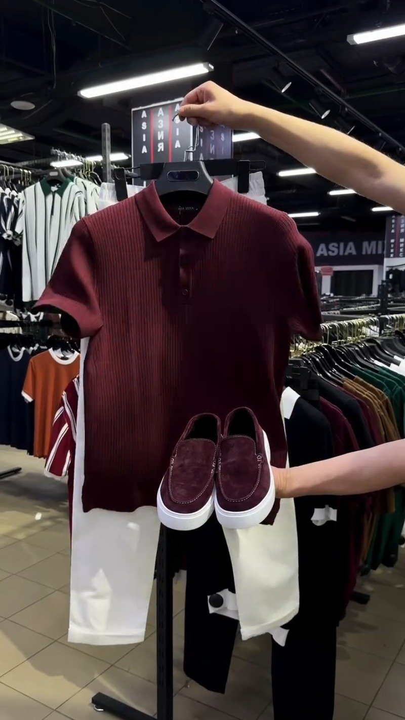 Modern Minimalist Zip-Front Polo & Trouser Set – Available in Deep Crimson & Forest Green
