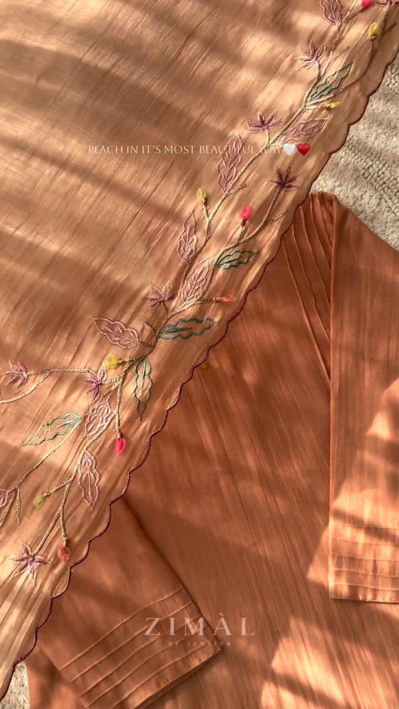 Zimal Peach Embroidered Kurta & Scalloped Dupatta Set