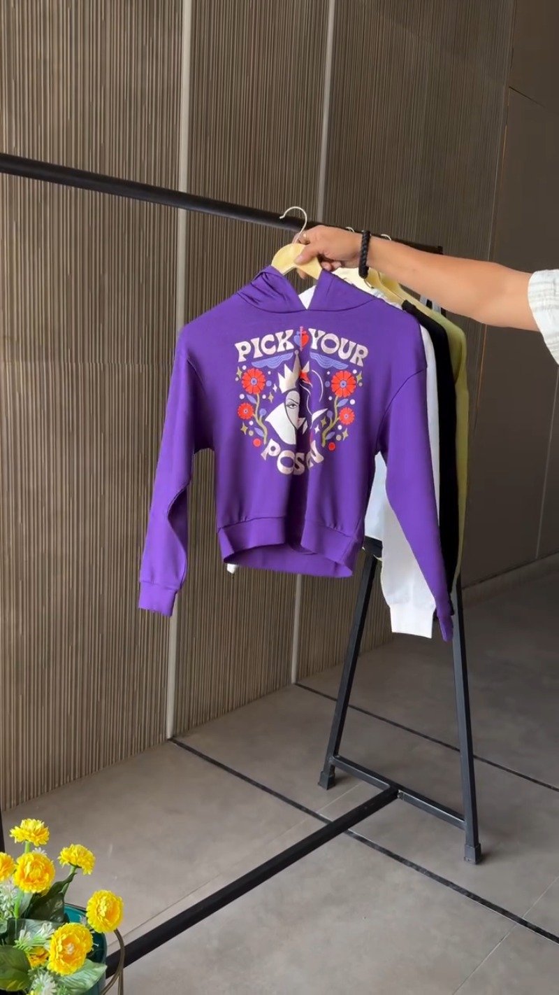 Contemporary Chic Cropped Pullovers & Hoodies Collection – Available in Pink, Olive Green, Beige, Navy Blue, Grey, & Tan