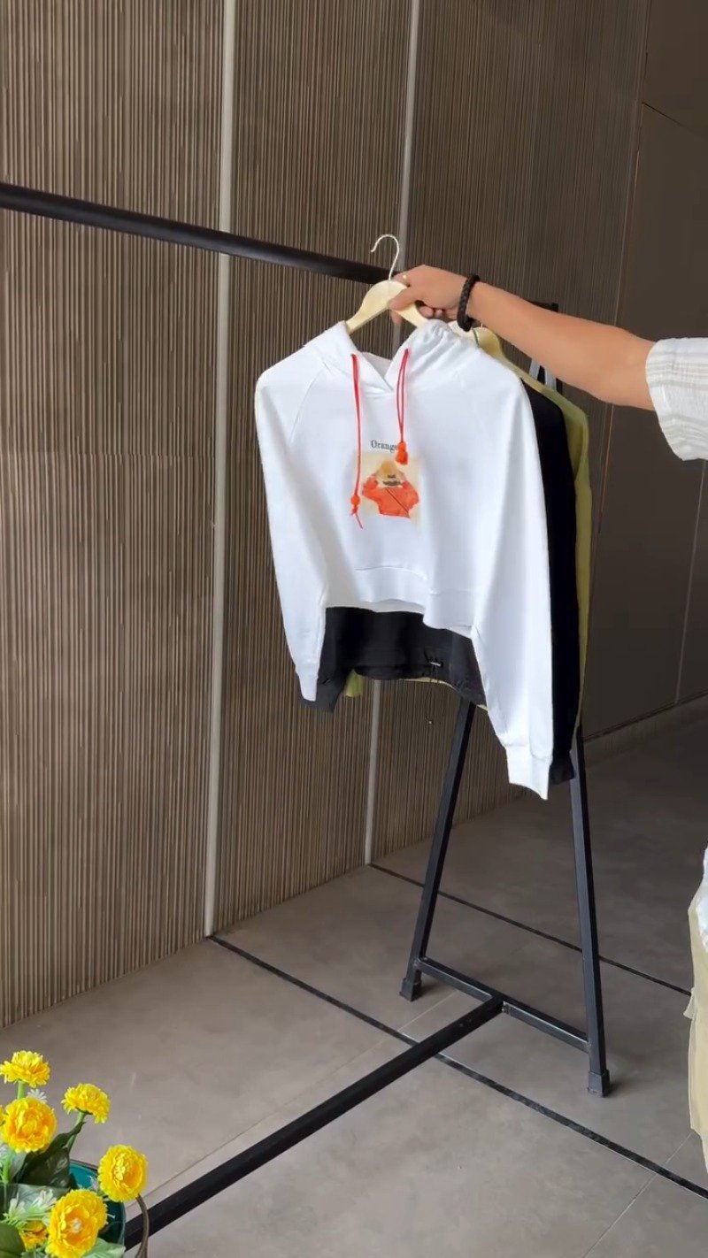 Contemporary Chic Cropped Pullovers & Hoodies Collection – Available in Pink, Olive Green, Beige, Navy Blue, Grey, & Tan