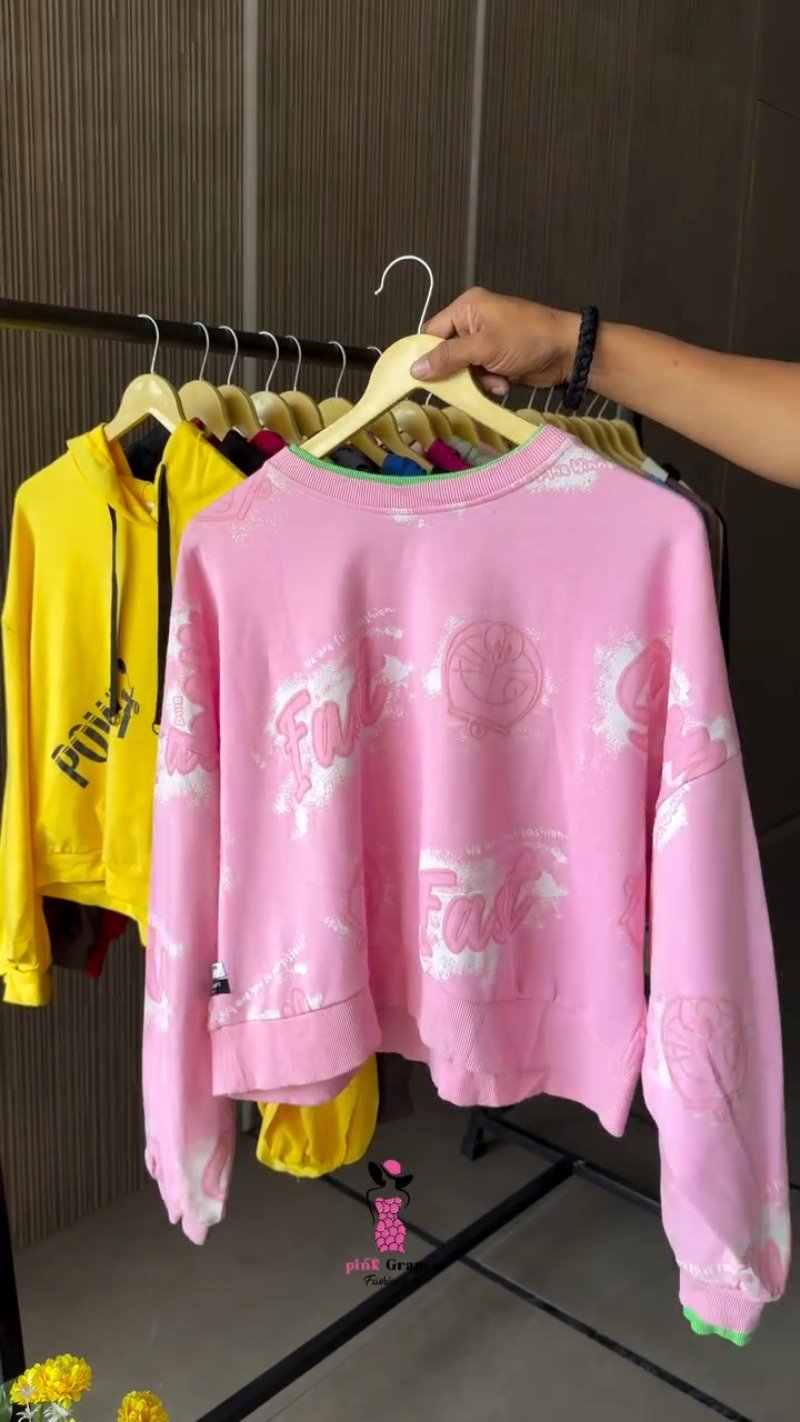 Versatile Street-Style Graphic Crop Hoodies and Sweatshirts – Available in Black, Pink, Grey, Lime Green & Blue