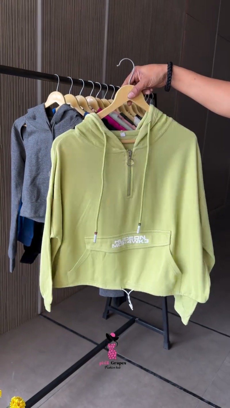 Versatile Street-Style Graphic Crop Hoodies and Sweatshirts – Available in Black, Pink, Grey, Lime Green & Blue
