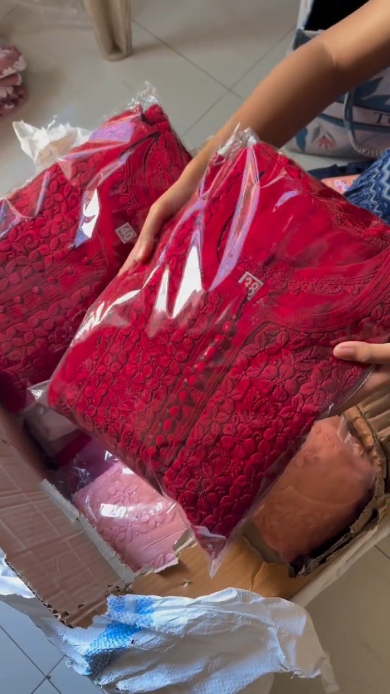 Exquisite Lucknowi Chikankari Embellished Kurta – Available in Vibrant Red & Soft Dusty Pink