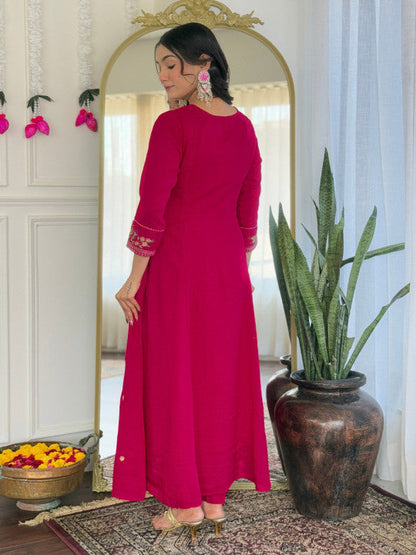 Women Floral Embroidered Regular Thread Work Kurta with Trousers & With Dupatta