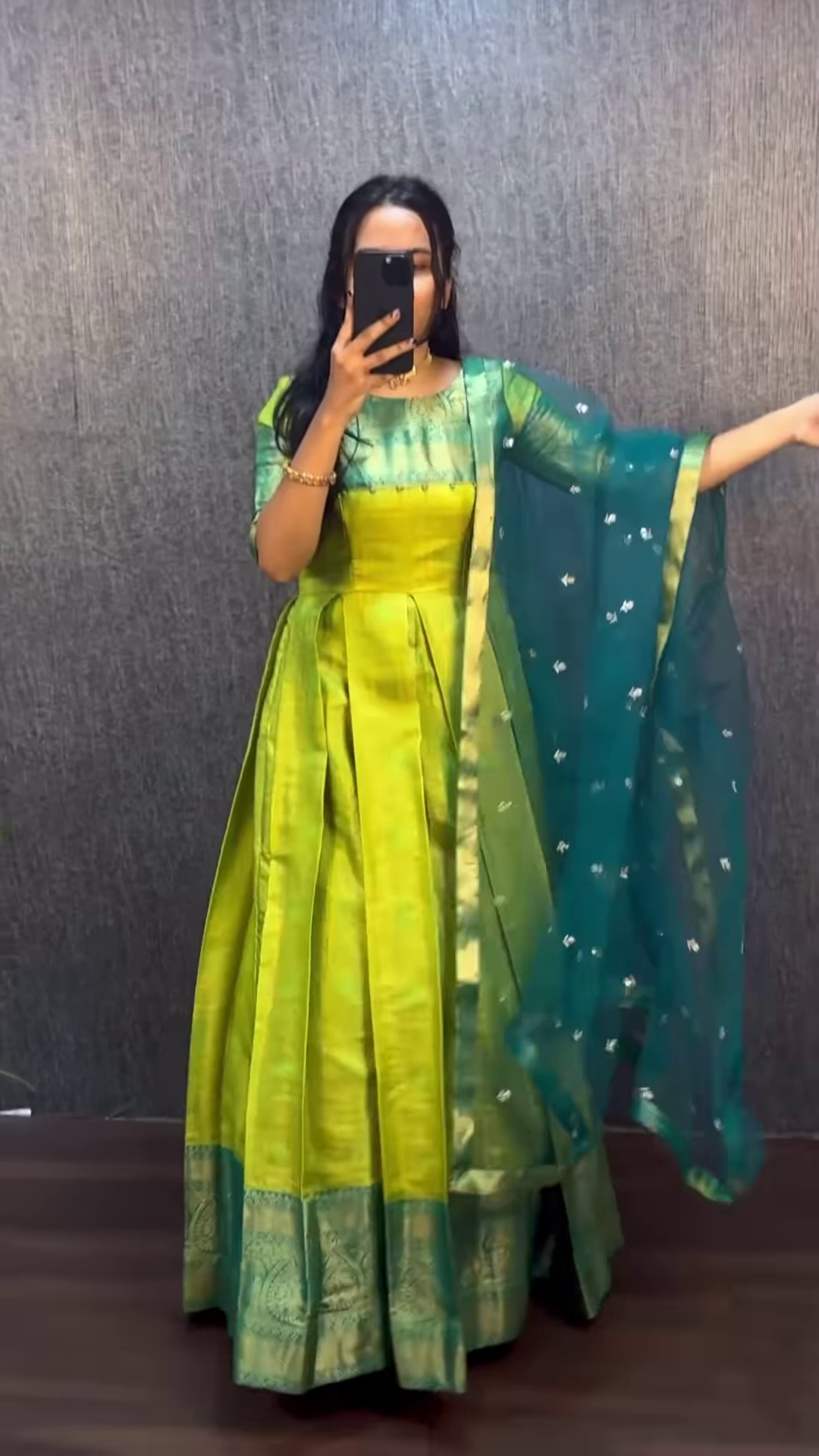 Grand Premium Look Outfit With Colours