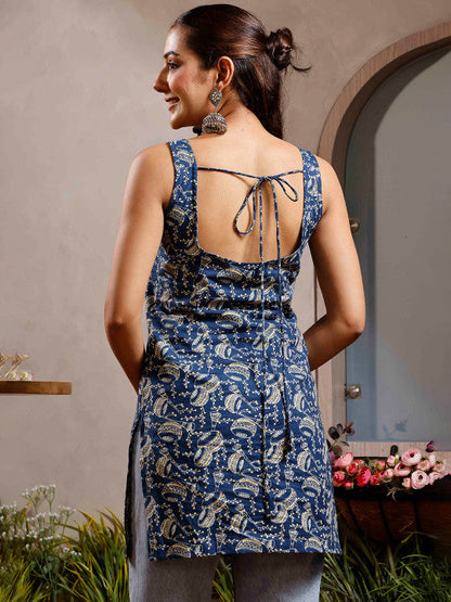 Women Floral Printed Square Neck Pure Cotton Kurti